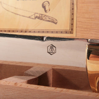 Champagnesabel Laguiole in houten kistje inclusief gravering - Champagnesabres.eu